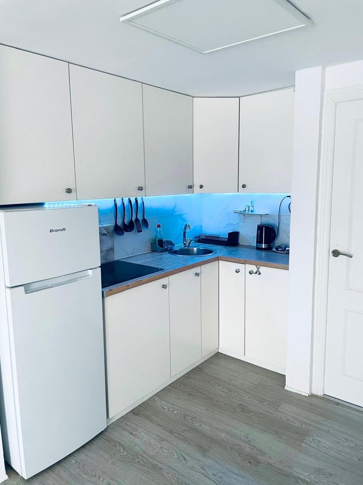 Przytulny Apartament 100M Od Plazy Торевьиа Экстерьер фото